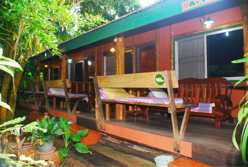 Sukhothai Guest House エクステリア 写真